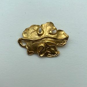 Gold Plated Leaf Decorative Pin Brooch Jewelry
